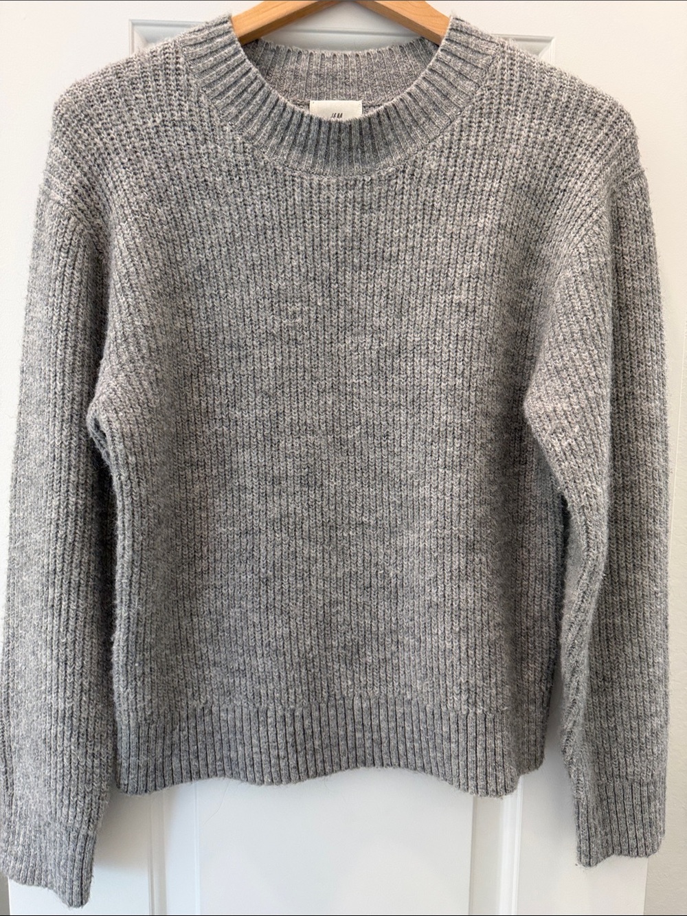 H&M Light Grey Ribbed Crewneck Sweater